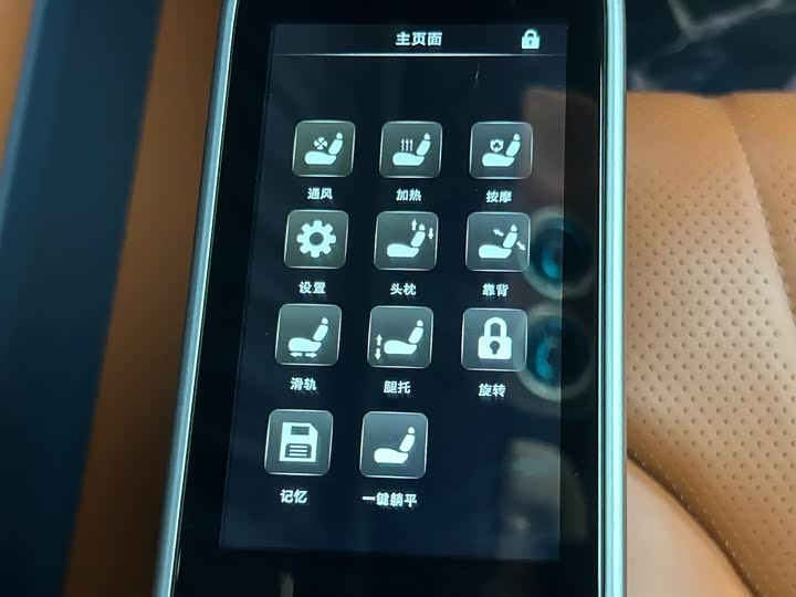 Фото 16 - Mercedes-Benz V-Class