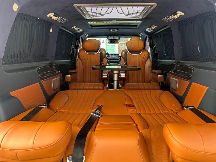 Фото 20 - Mercedes-Benz V-Class
