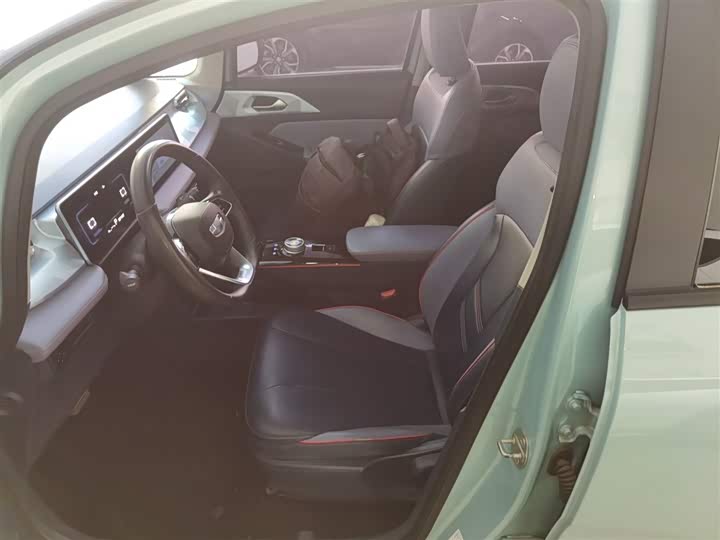 Фото 15 - Geely Geometry E Firefly