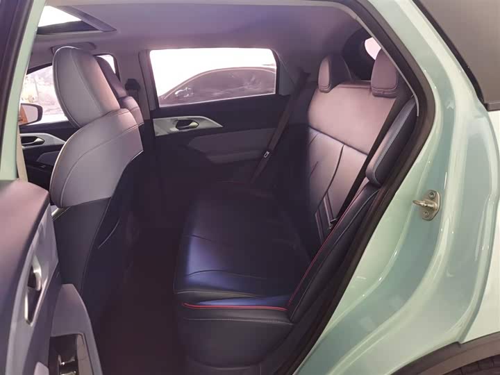 Фото 17 - Geely Geometry E Firefly