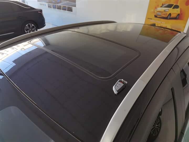 Фото 27 - Geely Geometry E Firefly