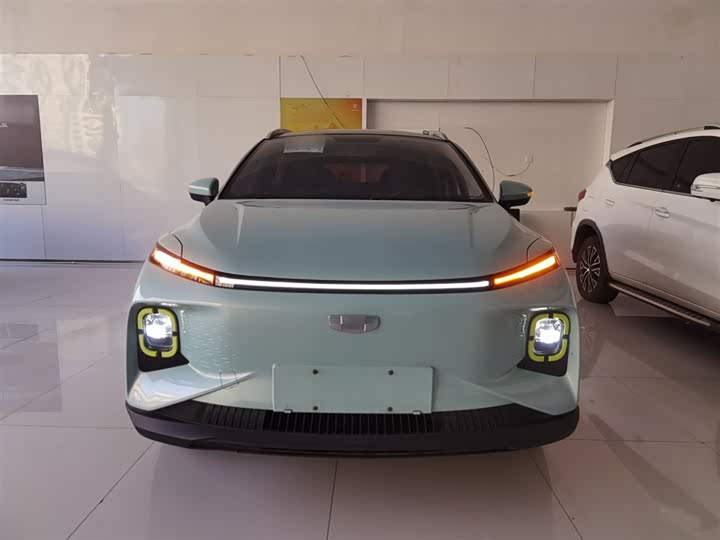 Фото 3 - Geely Geometry E Firefly