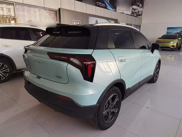 Фото 7 - Geely Geometry E Firefly