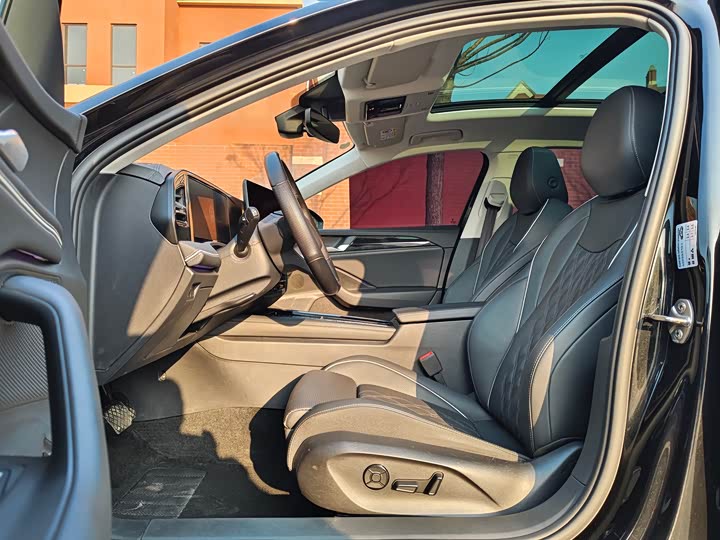 Фото 9 - Volkswagen Magotan