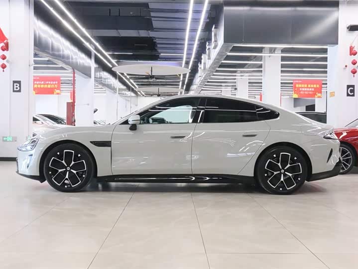 Фото 3 - Xiaomi SU7