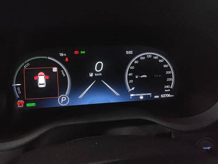 Фото 9 - Toyota Sienna