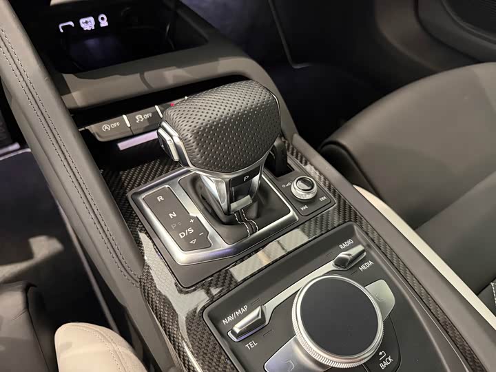 Фото 12 - Audi R8