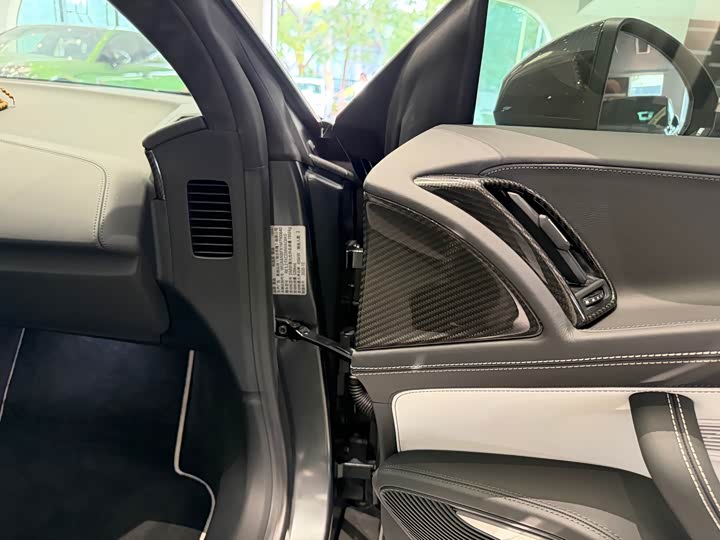 Фото 8 - Audi R8