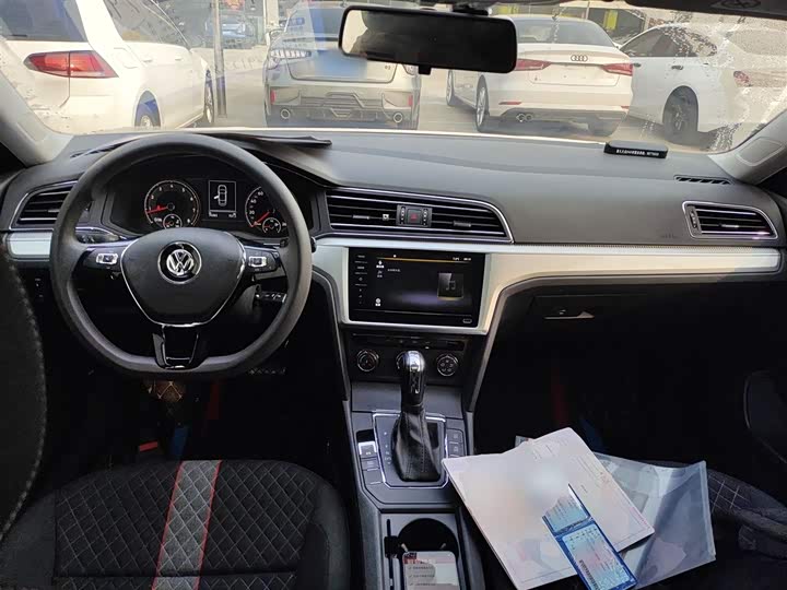 Фото 10 - Volkswagen Lamando L