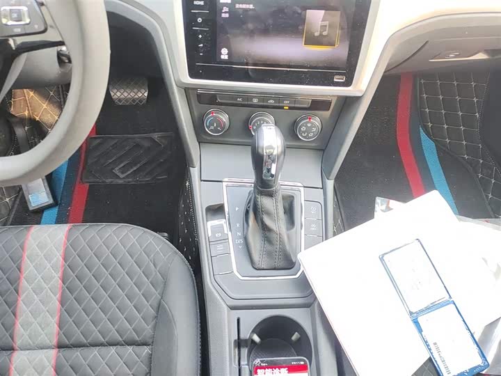 Фото 14 - Volkswagen Lamando L