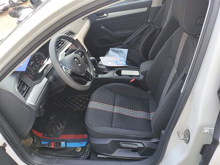 Фото 15 - Volkswagen Lamando L