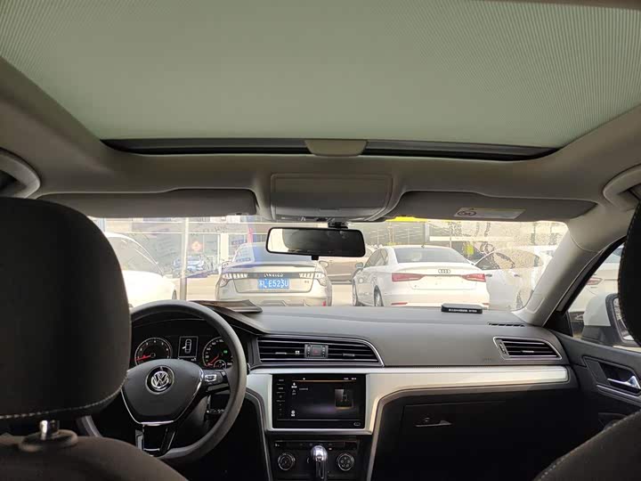 Фото 18 - Volkswagen Lamando L