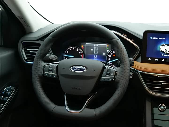 Фото 12 - Ford Escape