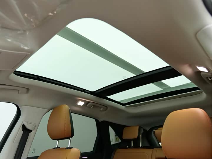 Фото 13 - Ford Escape