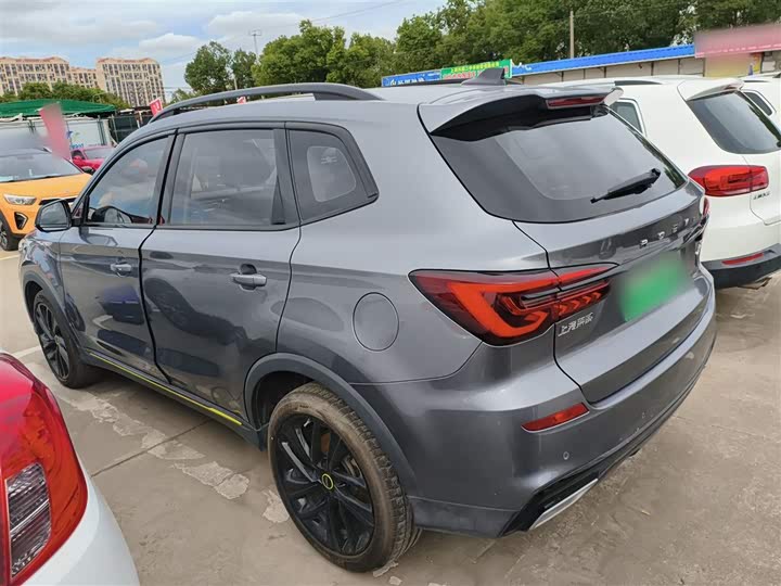 Фото 5 - Roewe RX5 Hybrid