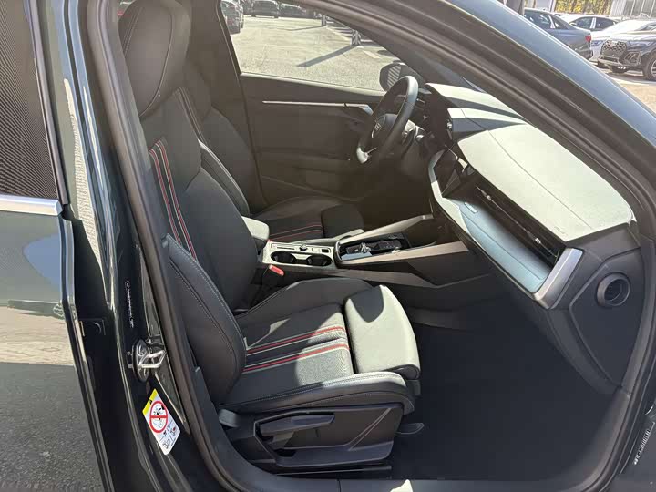 Фото 8 - Audi A3