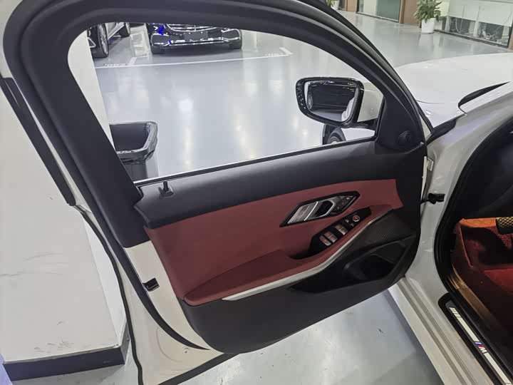 Фото 10 - BMW 3 Series