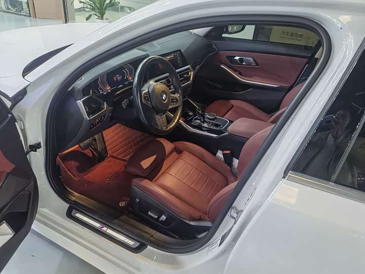 Фото 11 - BMW 3 Series