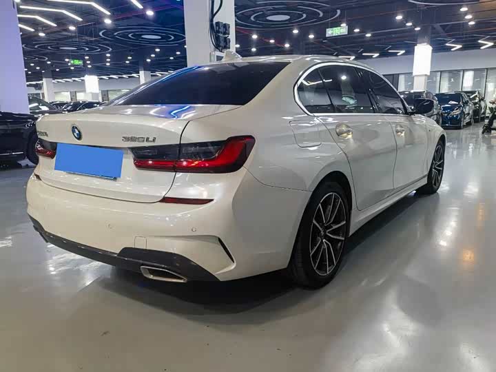 Фото 16 - BMW 3 Series