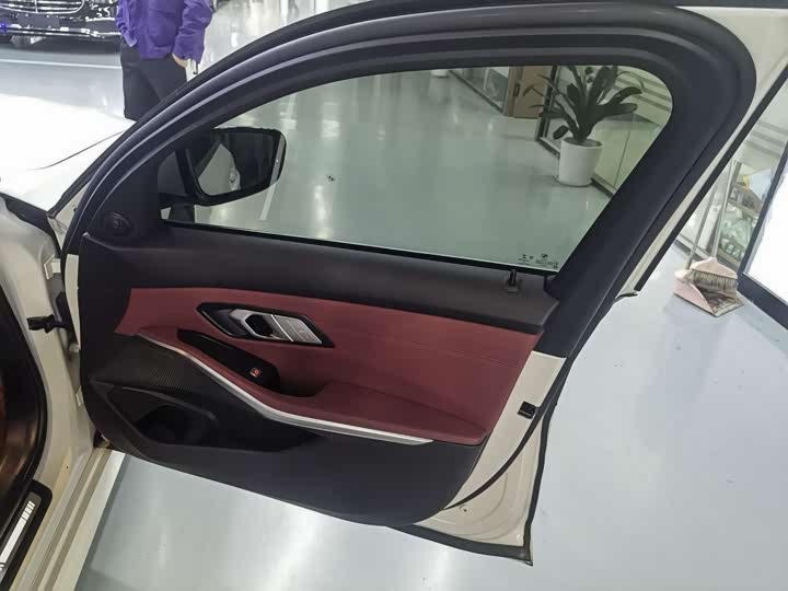 Фото 4 - BMW 3 Series