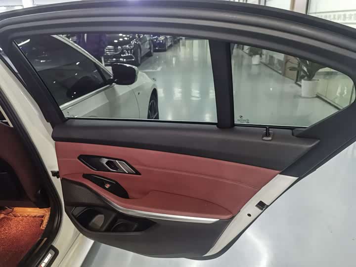 Фото 6 - BMW 3 Series