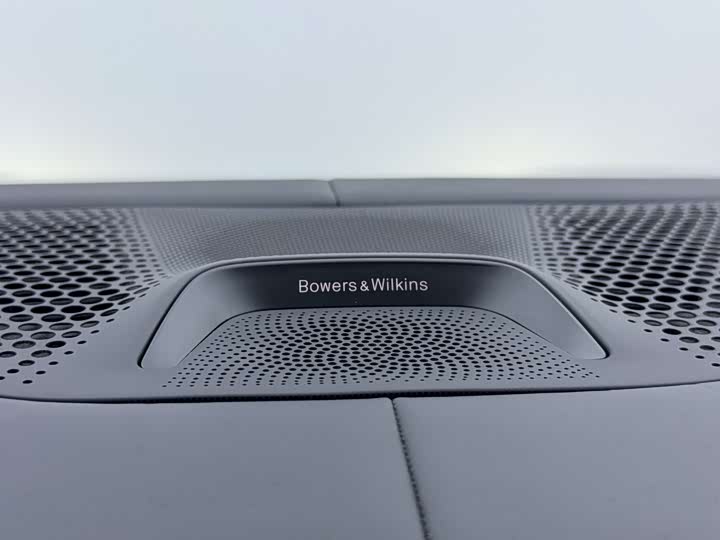 Фото 18 - BMW X7