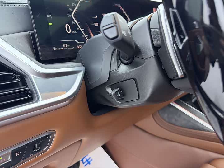 Фото 20 - BMW X7