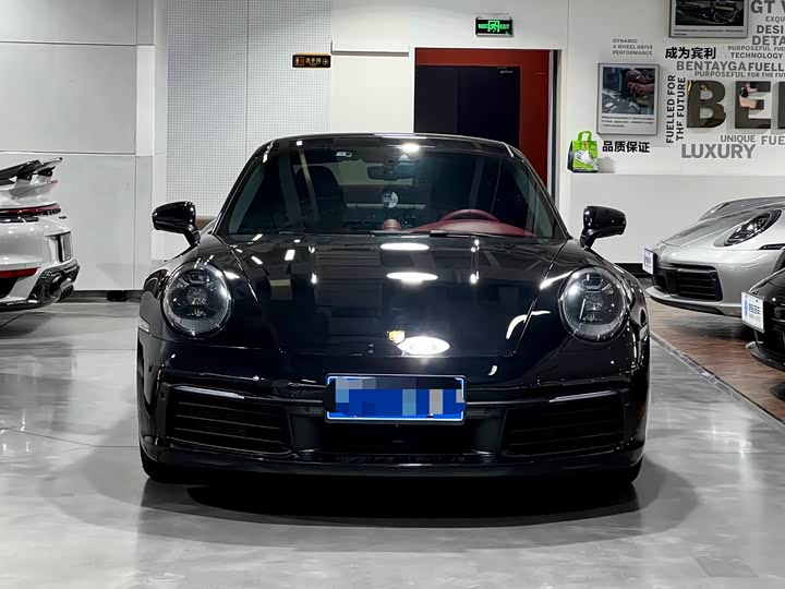 Фото 3 - Porsche 911