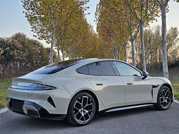 Фото 6 - Xiaomi SU7