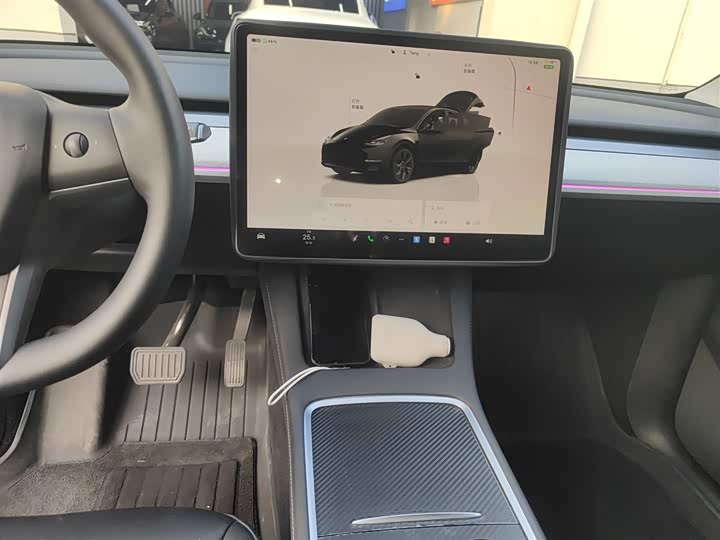 Фото 13 - Tesla Model Y