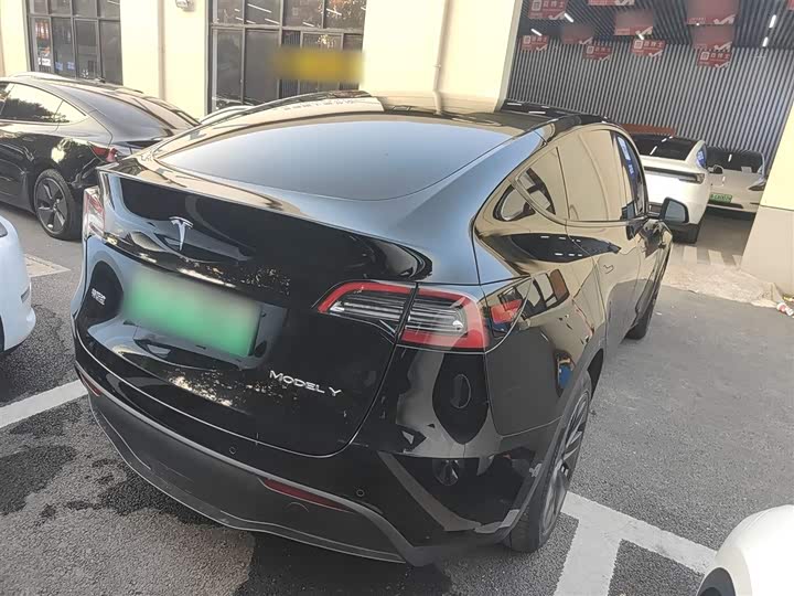 Фото 7 - Tesla Model Y