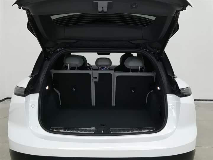 Фото 16 - Nio ES6