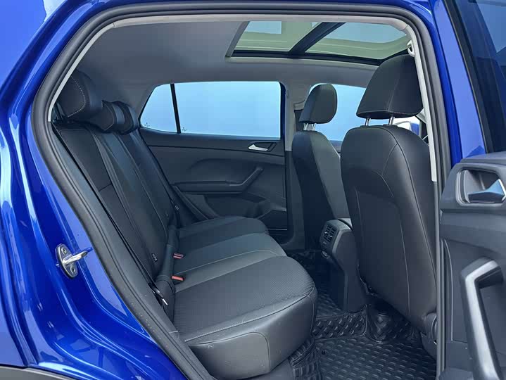 Фото 12 - Volkswagen Tacqua