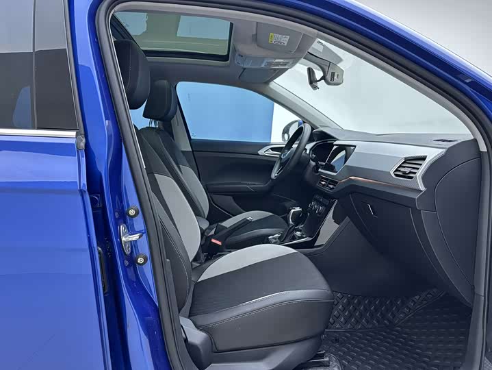 Фото 13 - Volkswagen Tacqua