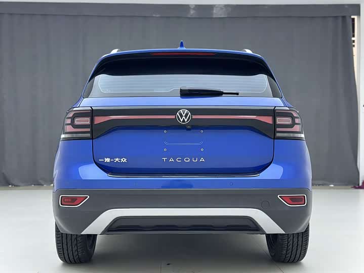 Фото 6 - Volkswagen Tacqua