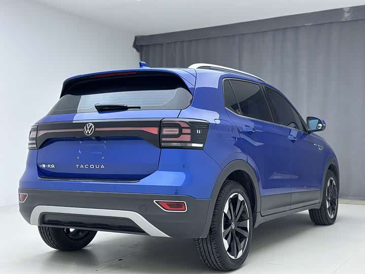 Фото 7 - Volkswagen Tacqua