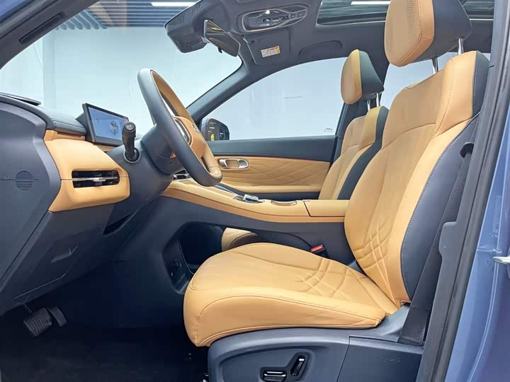 Фото 17 - Geely Galaxy Starship 7