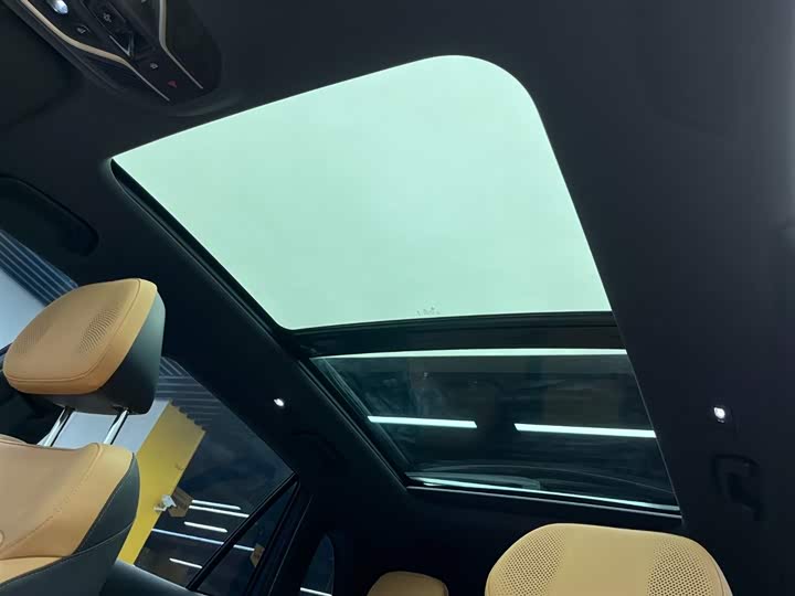 Фото 19 - Geely Galaxy Starship 7