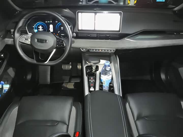 Фото 13 - Geely Preface