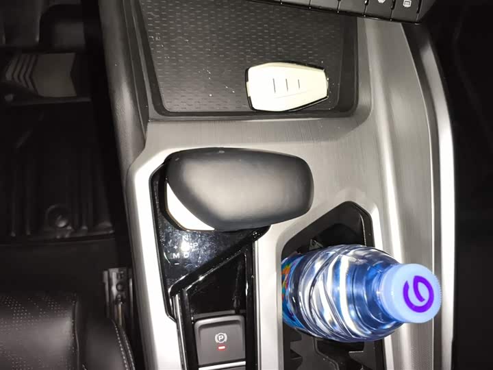 Фото 7 - Geely Preface