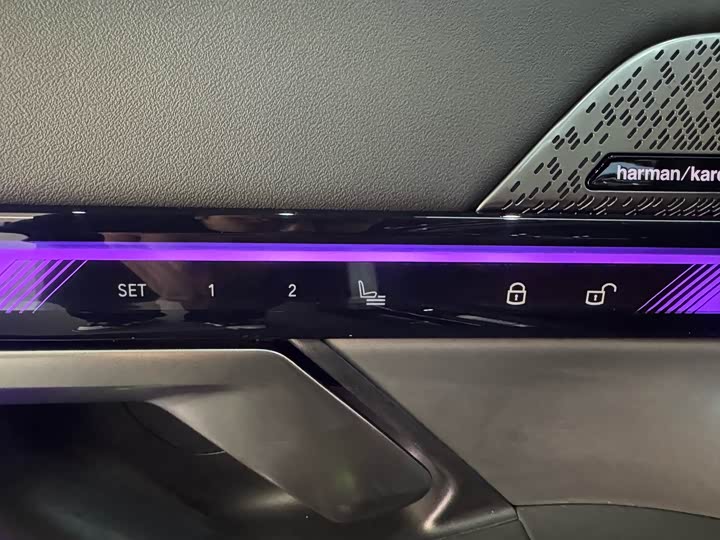 Фото 13 - BMW 5 Series