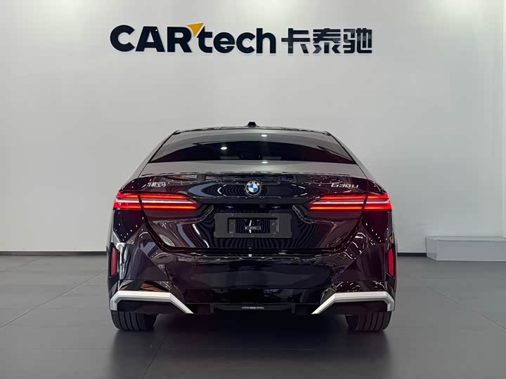 Фото 24 - BMW 5 Series