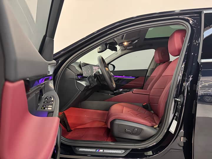 Фото 6 - BMW 5 Series