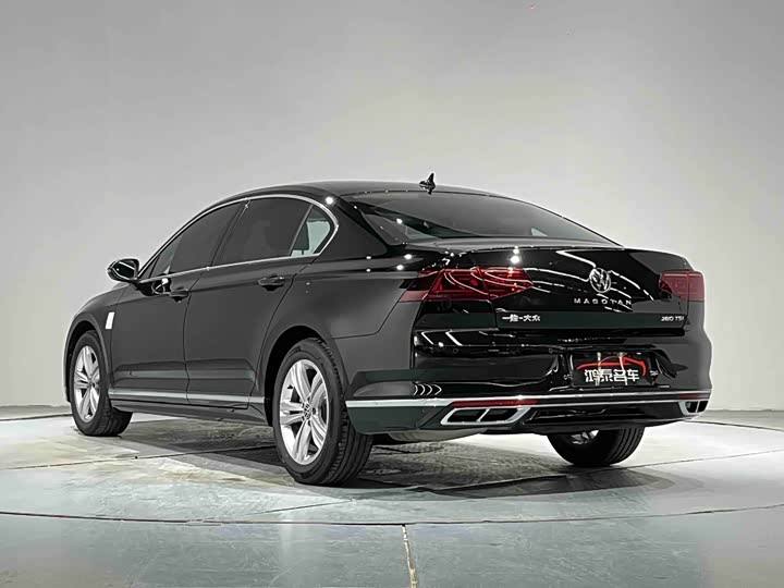 Фото 17 - Volkswagen Magotan