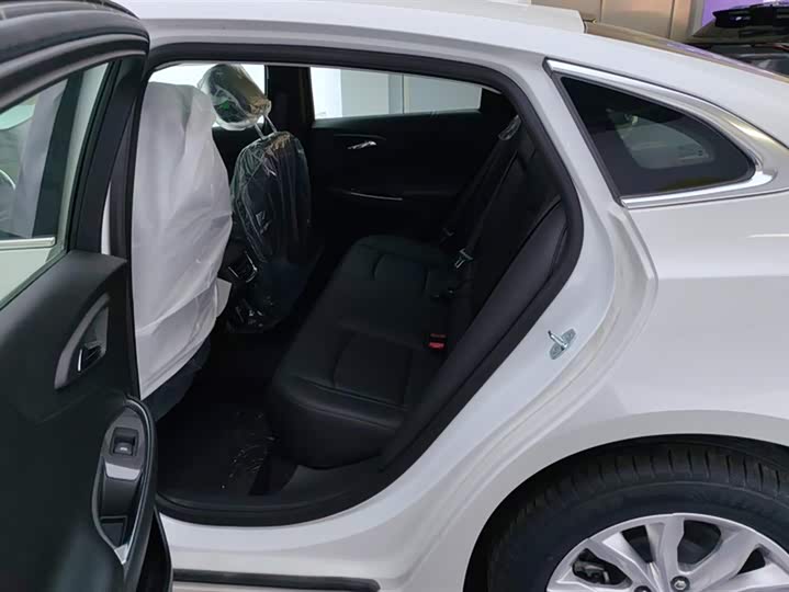 Фото 11 - Chevrolet Malibu XL