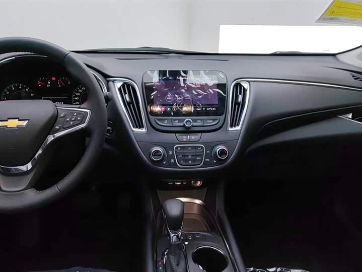 Фото 13 - Chevrolet Malibu XL