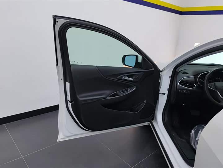 Фото 7 - Chevrolet Malibu XL