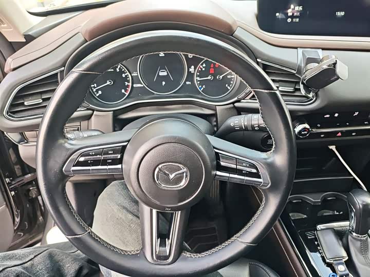 Фото 3 - Mazda CX-30