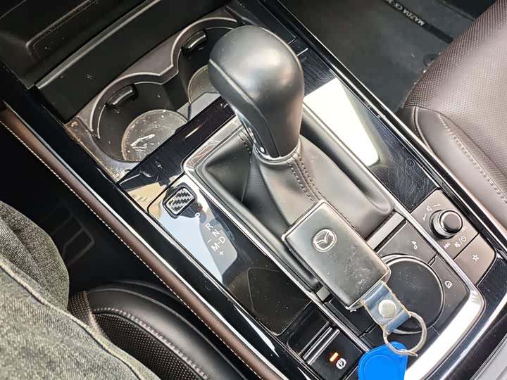 Фото 7 - Mazda CX-30