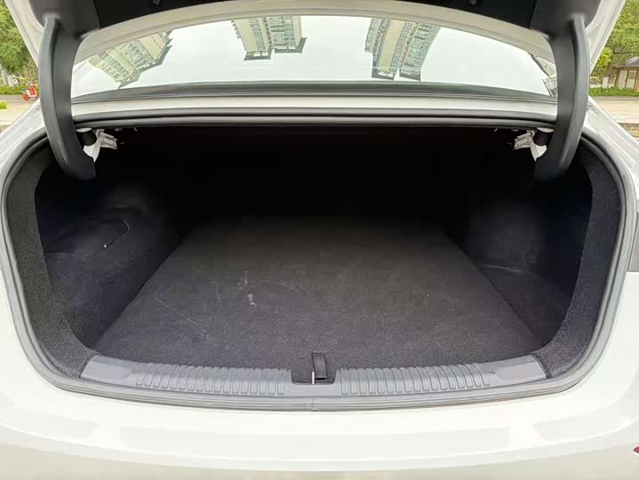 Фото 13 - Roewe D7